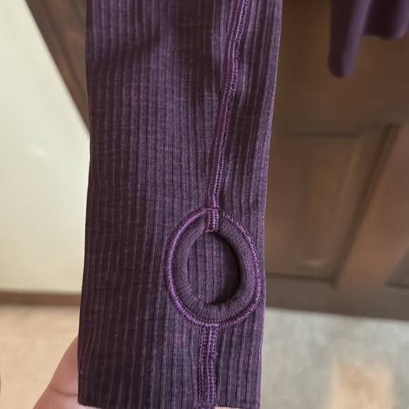 Lululemon Swiftly Tech Long Sleeve - Picture 3 of 4